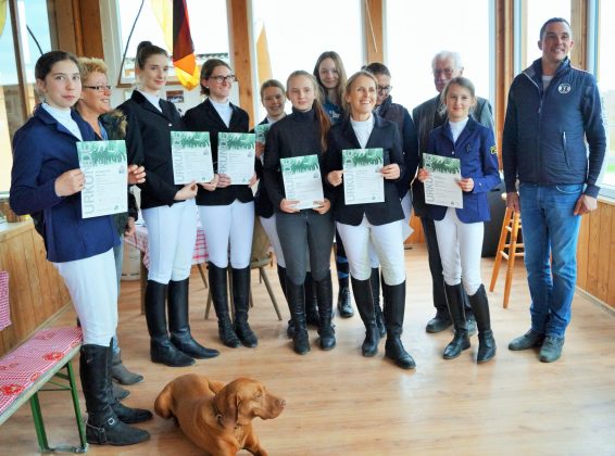 reitabzeichen-april-02